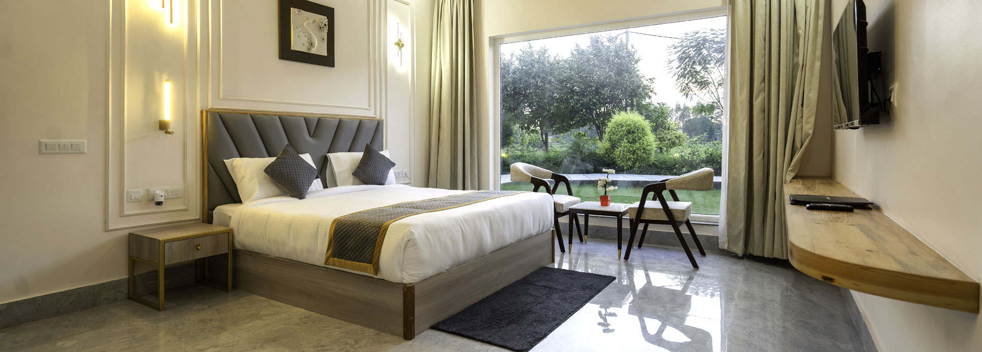 Luxury Rooms in Jim Corbett